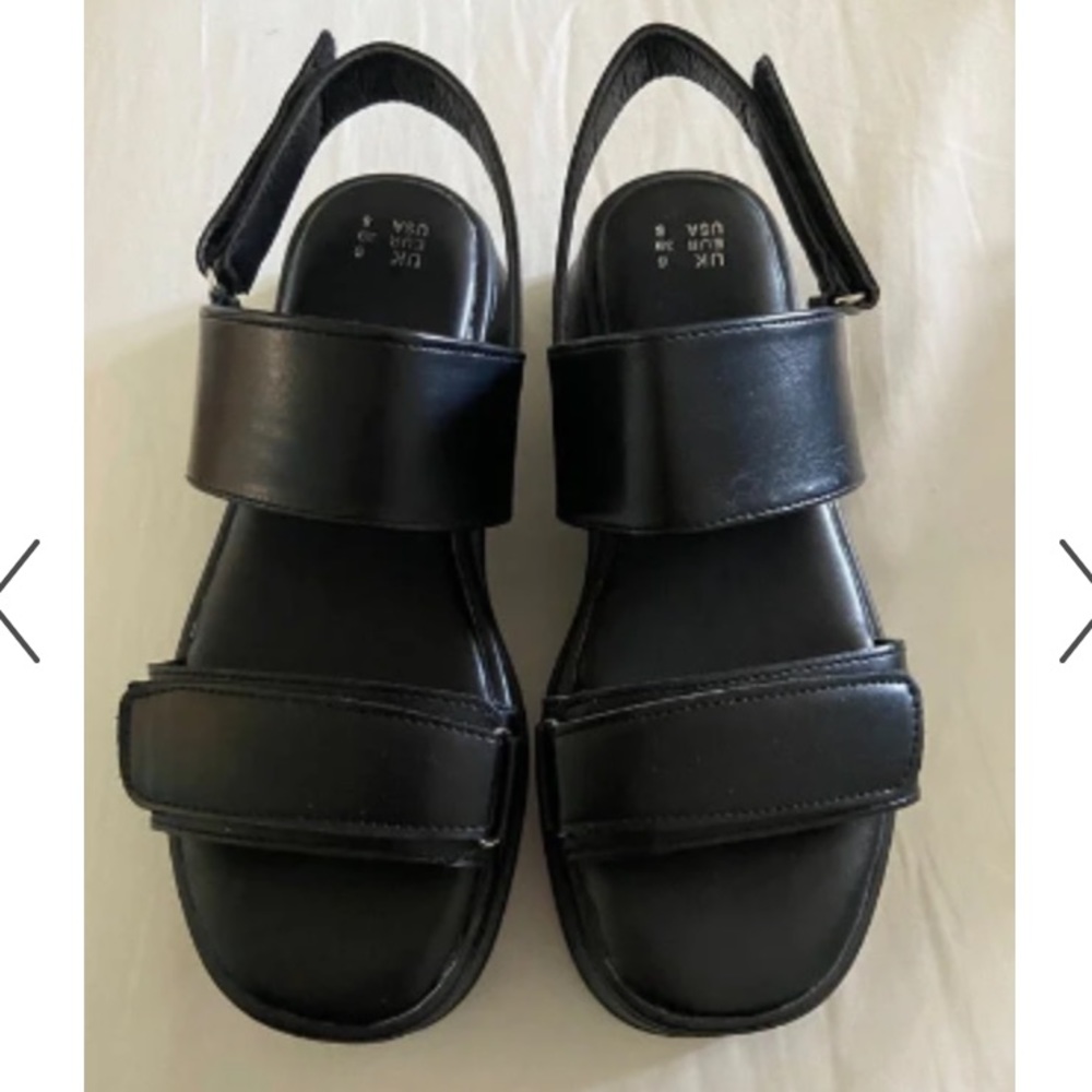 Platform shoes